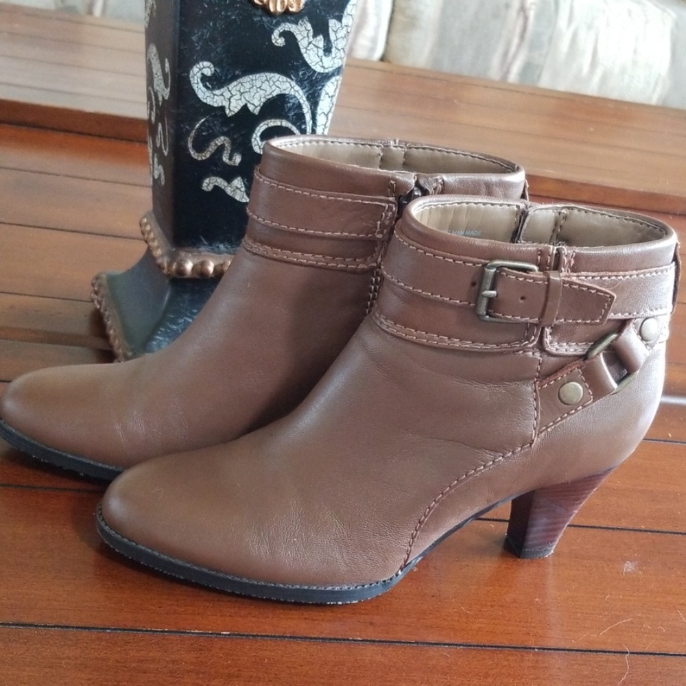 A.N.A. 🤠 BOOTIES - Picture 2 of 8